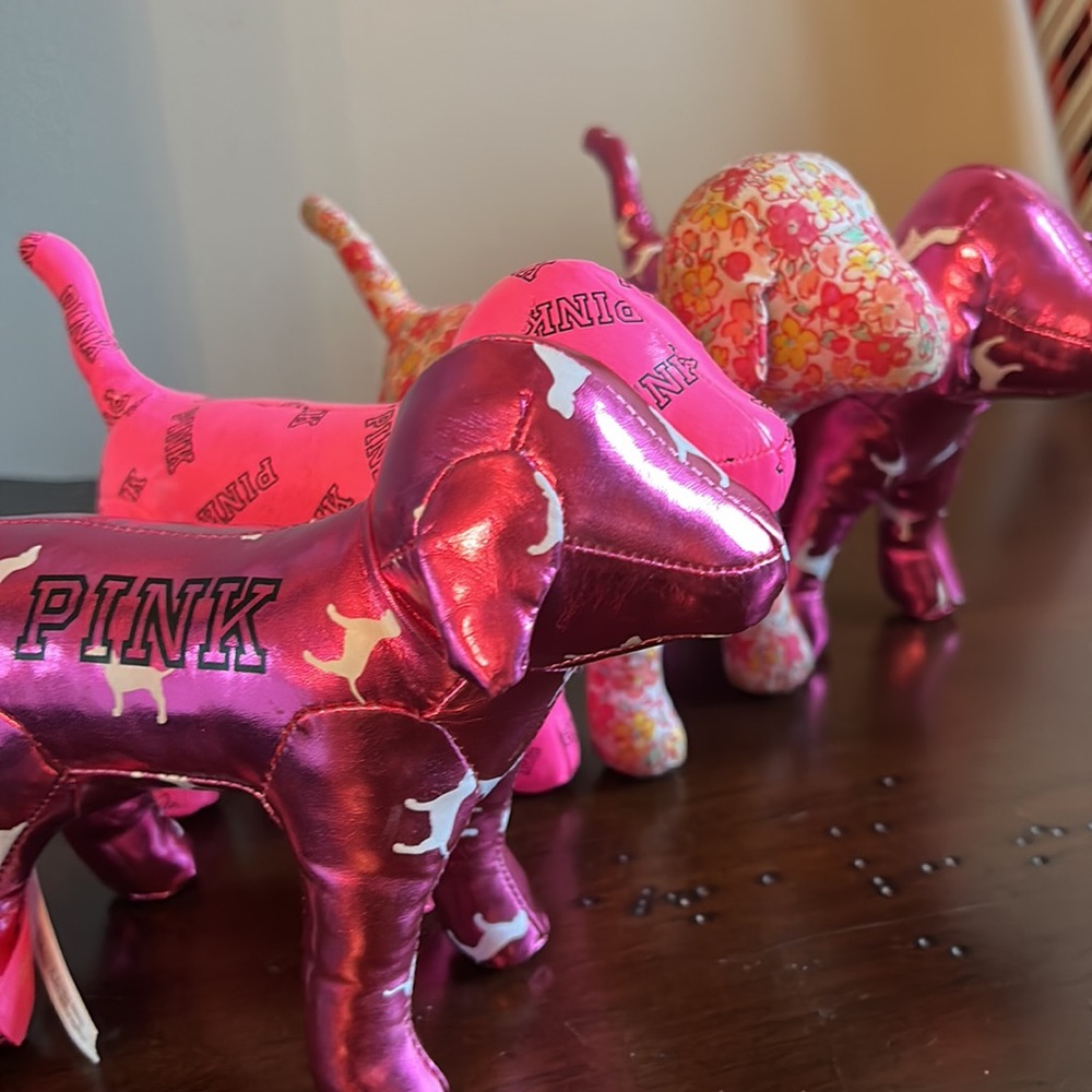 Victoria!S Secret “Pink” Dogs